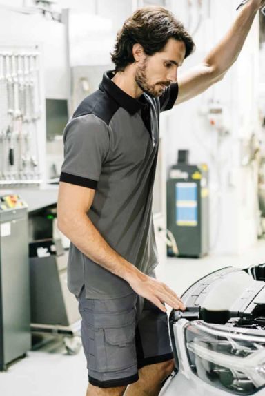 Tienda online de ropa de trabajo foto